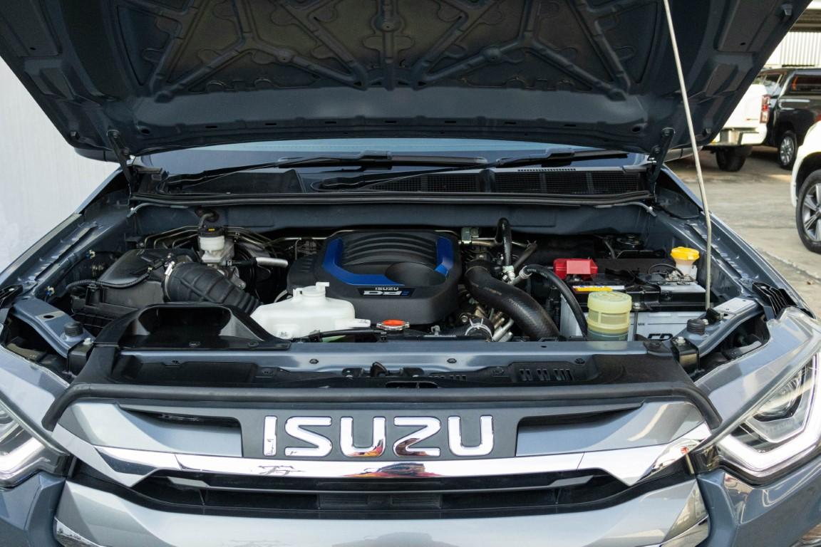 Isuzu Dmax Cab4 Hilander 1.9 Z M/T 2022 *LK0554*